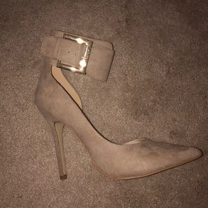 Forever 21 suede nude belt buckle heels